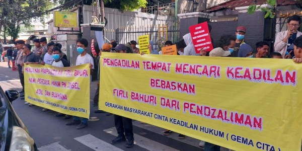 Mahasiswa GEMA CITA Minta Hakim Praperadilan Cabut Status Tersangka Firli Bahuri