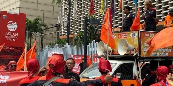Geruduk Bawaslu, Partai Buruh Keluhkan Calegnya Didiskriminasi