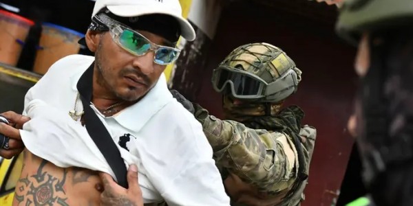 Situasi Keos, Presiden Ekuador Kerahkan Militer Perangi Geng Kartel Narkoba