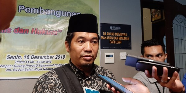 Pengamat Sebut Rencana Pelaporan Koran Achtung Bisa Ancam Kebebasan Berpendapat