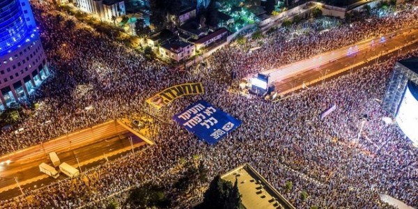 Ribuan Warga Israel Tuntut Pemerintahan Netanyahu Mundur