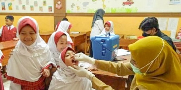 119 Mahasiswa Unusa Sukseskan SUB PIN Polio Bersama Dinkes Surabaya