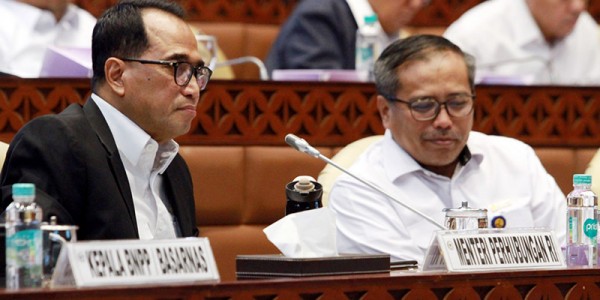 Menhub Raker Dengan Komisi V DPR