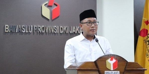 Bawaslu Jakarta Minta Parpol Copot Sendiri APK yang Dipasang di Tempat Terlarang
