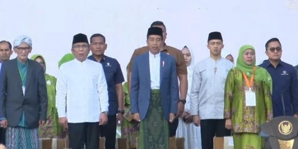 Jokowi Tepis Isu 15 Menteri Mundur dari Kabinet 