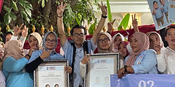 Ingin Harga Bahan Pokok Stabil, Dua Kelompok Relawan Emak-emak Deklarasi Dukung Prabowo-Gibran
