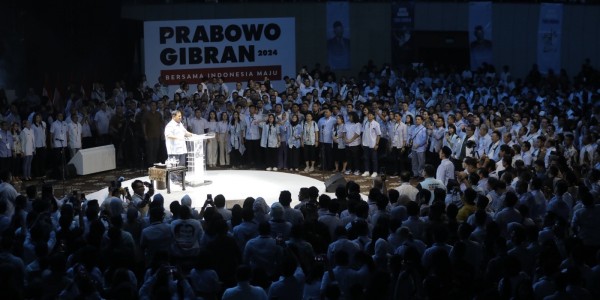 Hadiri Apel Akbar TKN Muda, Prabowo: Semua Pembaharuan di Negeri Ini Dipelopori Orang-orang Muda