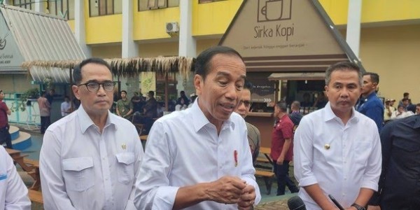Ramai Petisi Akademisi Kritik Pemerintahannya, Jokowi: Kita Hargai