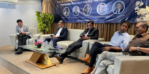 Kritik Kampus ke Jokowi Dinilai Sengaja Disetting untuk Ganggu Prabowo-Gibran
