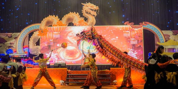 Alena Wu Rayakan Malam Imlek Bersama Grand Mercure Malang Mirama dengan Mewah & Meriah