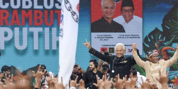 Ganjar Serukan Menang Total Saat Kampanye Akbar di Solo: Jaga TPS dan Penghitungan