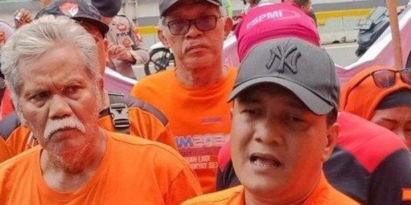 Sirekap KPU Bermasalah, Kenapa Justru Proses Rekapitulasi di Kecamatan yang Disetop?