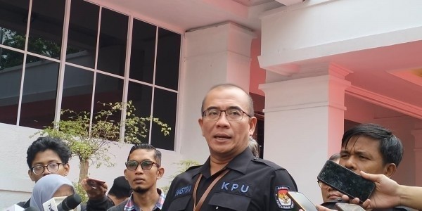 KPU Ungkap Alasan Penghentian Sementara Rekapitulasi Pemilu 2024
