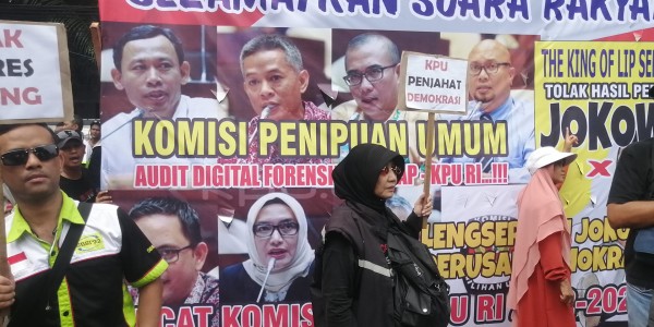 Demo, Poros Buruh Singkatkan KPU Jadi Komisi Penipuan Umum