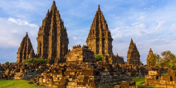 Sejarah Mataram Kuno Pernah Terjadi Perang Saudara Menyangkut Agama, Sebagai Bahan Refleksi Indonesia Kedepan.