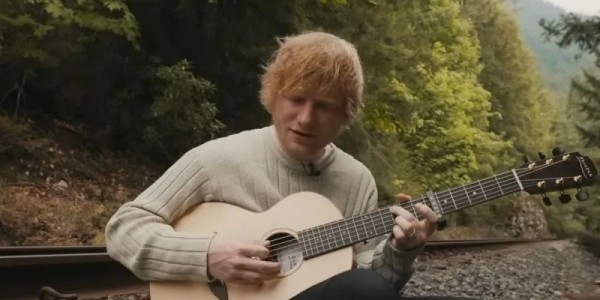 Kedatangan Ed Sheeran ke Indonesia Pakai Visa Jenis Baru