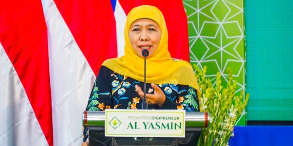 Kasus DBD di Jatim Melonjak, Khofifah Ajak Masyarakat Vaksinasi Cegah DBD Sejak Dini
