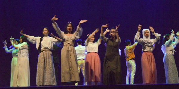 Kreativitas Tanpa Batas, Teater Labsforia SMA Labschool Unesa 1 Curi Perhatian Penonton