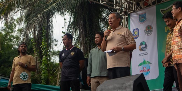 Komitmen Jalankan GESN, Le Minerale Dukung Bank Sampah