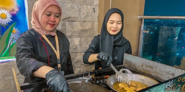 Iftar Turkey Vaganza, Paket Berbuka with View di Rooftop Namira Syariah Hotel Surabaya