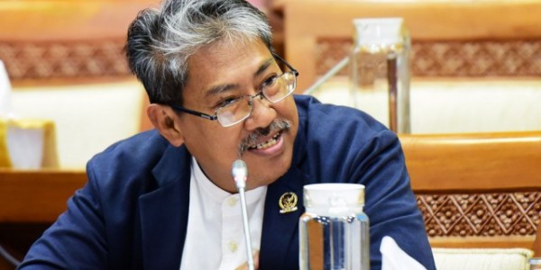 DPR Desak Jokowi Bubarkan Satgas yang Dipimpin Bahlil