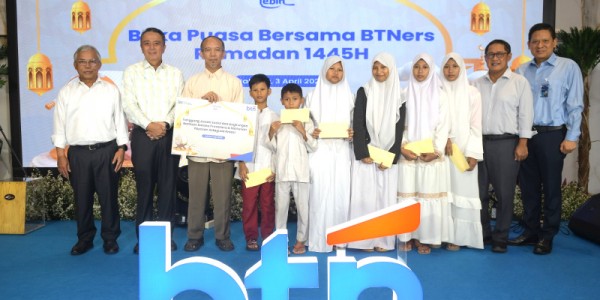 BTN Salurkan Bantuan Bagi Anak Yatim