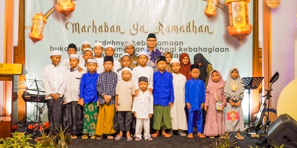 Indahnya Kebersamaan, Hotel Majapahit Surabaya MGallery Santuni Yayasan Darul Rahim