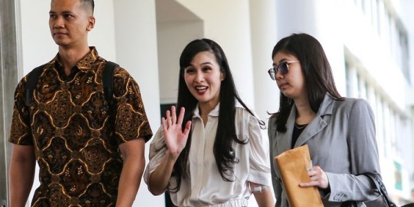 Sandra Dewi Diperiksa Kejagung, MAKI Singgung Mobil Rolls Royce dan Jet Pribadi