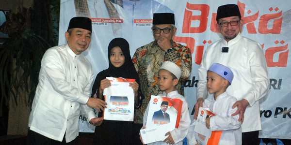 Fraksi PKS DPR RI Gelar Buka Puasa dengan Media dan Anak Yatim