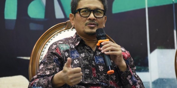 Kabar Gaji dan THR Karyawan Ditunggak, DPR Soroti Masalah Keuangan Indofarma