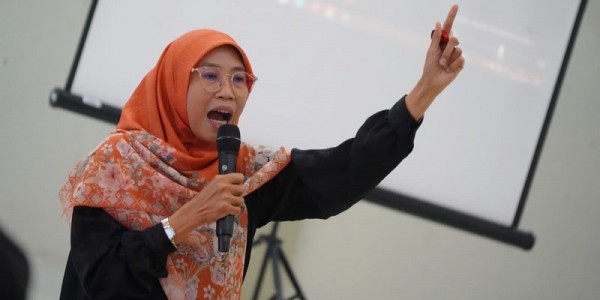 Nakes Manggarai Dipecat Usai Demo, Netty: Pemerintah Pusat Jangan Bungkam!