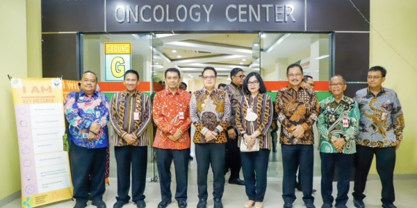 Pj Gubernur Adhy Resmikan Layanan Hematologi Onkologi Anak RSUD Dr. Soetomo