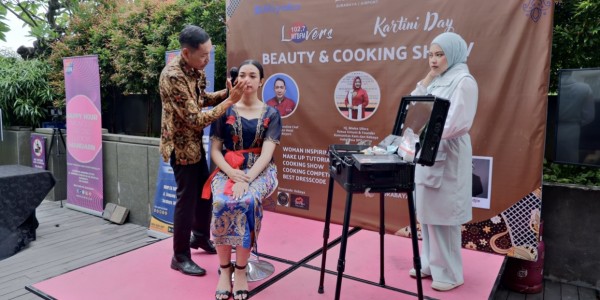 Unjuk Cantik Berkebaya & Cooking Show di Hari Kartini ala Premier Place Hotel Surabaya Airport