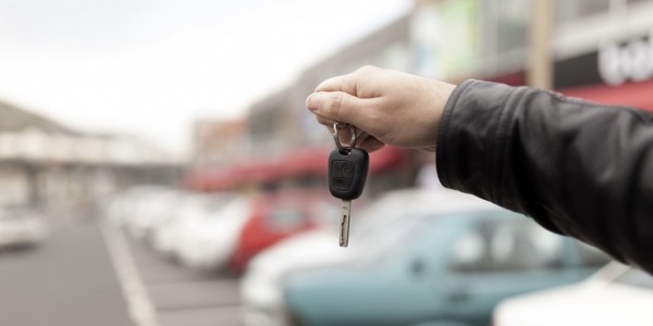 Tips Beli Mobil Lelang, Lakukan Ini Biar Gak Boncos!