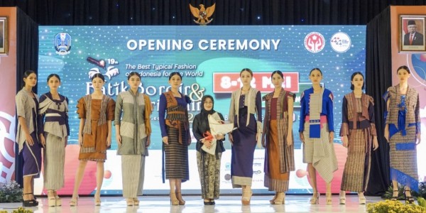 Batik Fair 2024, Pj Ketua Dekranasda Jatim Isye Harap Tingkatkan Kesadaran Gen Z terhadap Batik