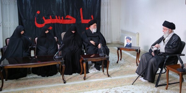 Ayatullah Khamenei: Hadirnya Jutaan Orang Saat Pemakaman Raisi menunjukkan kekuatan Iran