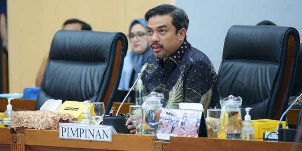 DPR Minta BPH Migas Evaluasi Jarak Stasiun Pengisian Bahan Bakar Nelayan