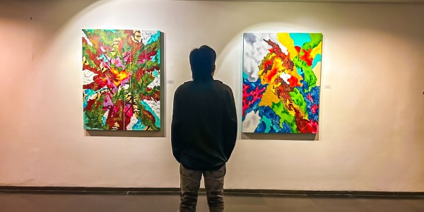 Artotel TS Suites Surabaya dan Seniman Pekalongan Gelar Pameran “Rekonstruksi Diri”