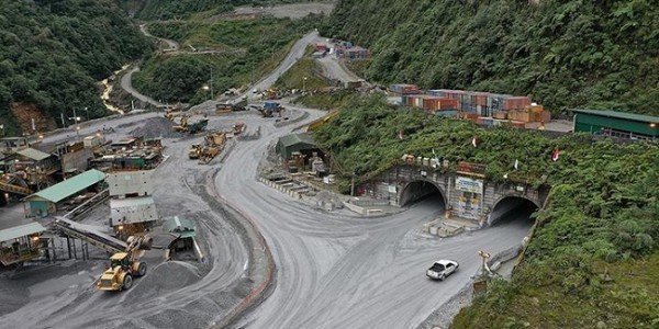 DPR: Pemerintah Jangan Terus Kasih Karpet Merah ke Freeport