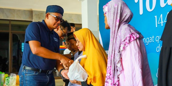 Peringati Idul Adha 1445 H, PLN Salurkan 15.000 Paket Daging Kurban di Jatim