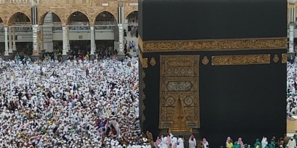 Jemaah Haji Dirugikan, DPR Minta Kemenag Cabut Izin Travel Nakal