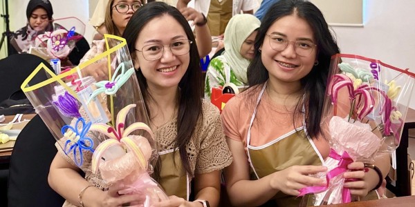 “Pipe Flower Workshop”, Kolaborasi Kreatif Zest Hotel Jemursari bersama UMKM @ber__kembang