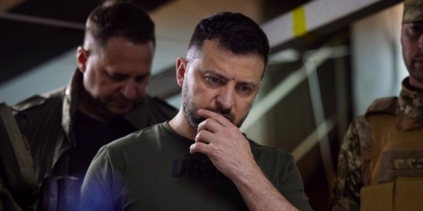 Dinas Intelijen Rusia Sebut AS Sedang Mencari Pengganti Zelenskyy