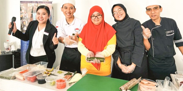 Memasak Seru, Anak Bahagia: Mercure Surabaya Grand Mirama dan Yayasan Aora Sambut Hari Anak Nasional