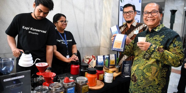 Tingkatkan Daya Saing, Kemenkop Dukung Program Damping UMKM