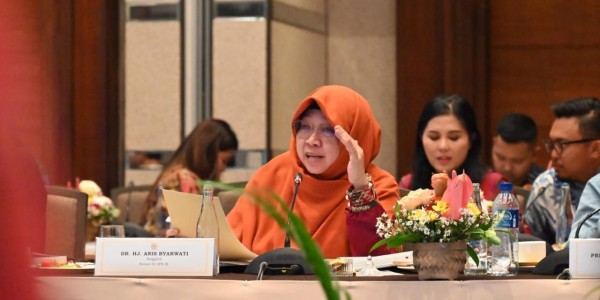 Anis Soroti Data Terpadu dan Kualitas SDM UMKM saat Rapat dengan Himbara dan BPD Bali