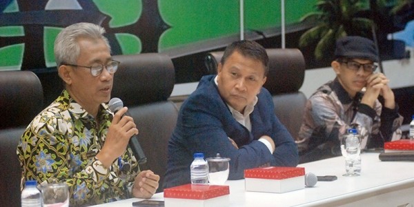 Tantangan Membangun Citra DPR melalui Jurnalisme Positif