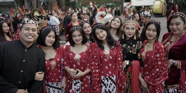 Gemilang HUT ke-79 RI, Mercure Surabaya Grand Mirama Satukan Tradisi