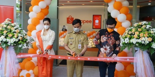 Bantah Ada Perjanjian Jet Pribadi dengan Shopee, Gibran: Kami Profesional ya