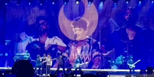 Sapa Penggemar, Bruno Mars: Jakarta, Aku di Sini
